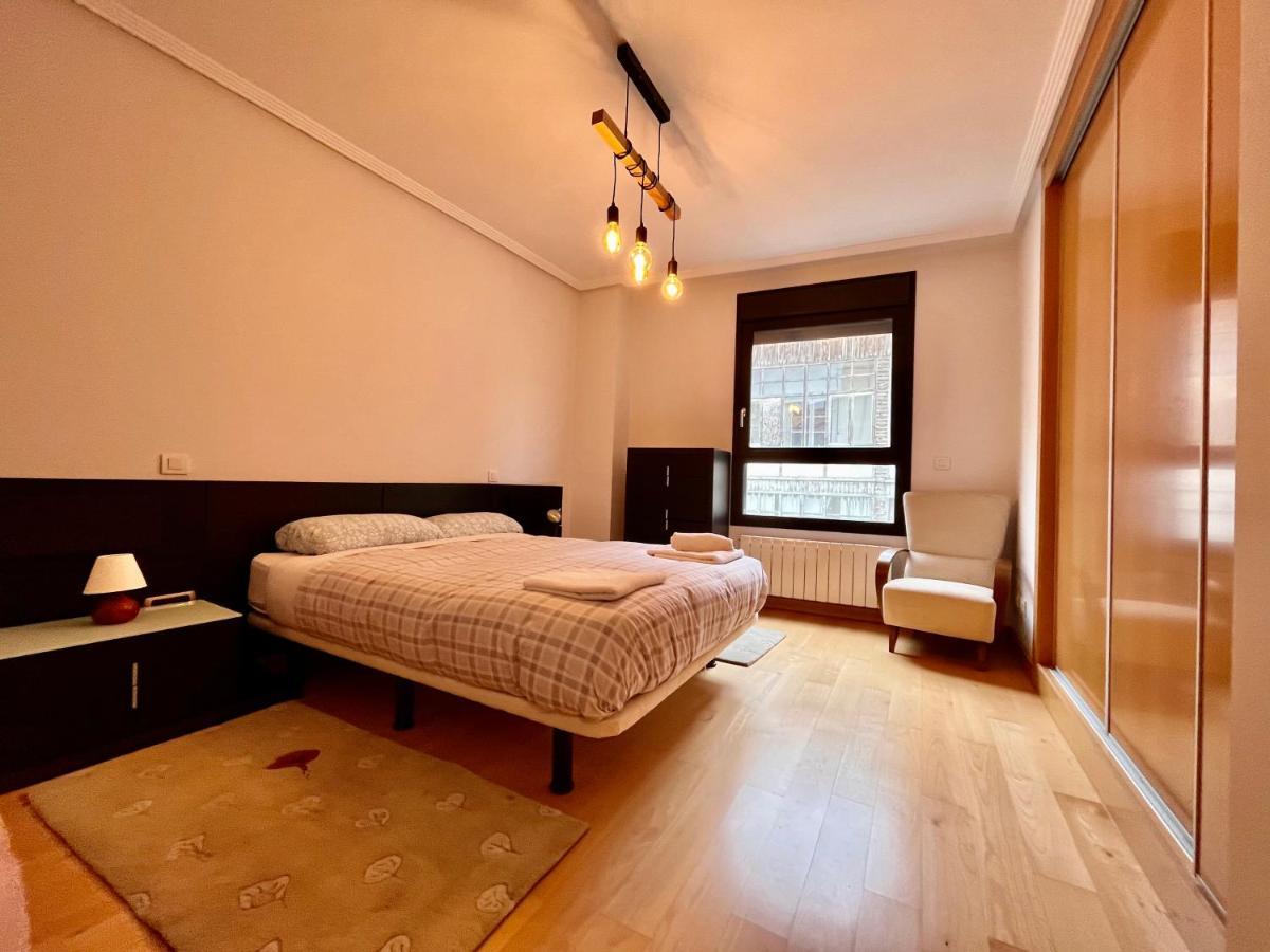Atuaire Home Cordon 3 Centro Historico Parking Incluido Burgos Bagian luar foto